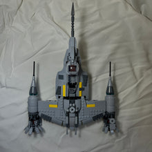 Load image into Gallery viewer, Mandalorian Din Djarin&#39;s N-1 Starfighter Building Block Set MOC with Grogu
