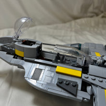 Load image into Gallery viewer, Mandalorian Din Djarin&#39;s N-1 Starfighter Building Block Set MOC with Grogu
