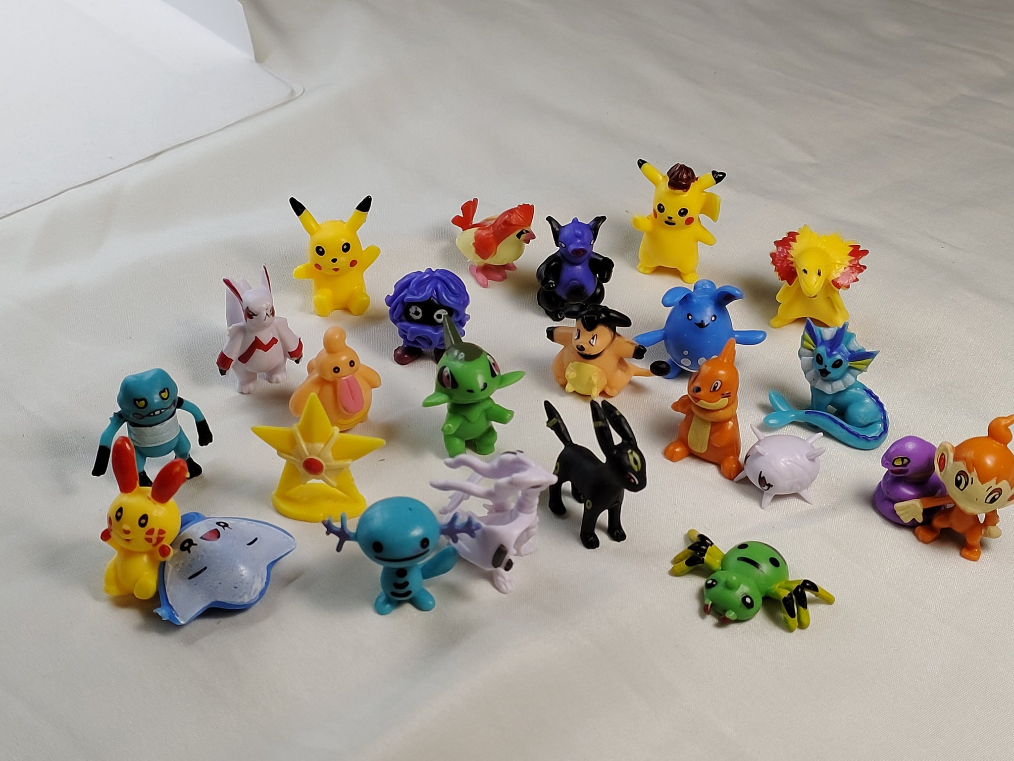 144PCs Wholesale Lots Cute Pokemon Mini Random Pearl Figures Kids Toys New